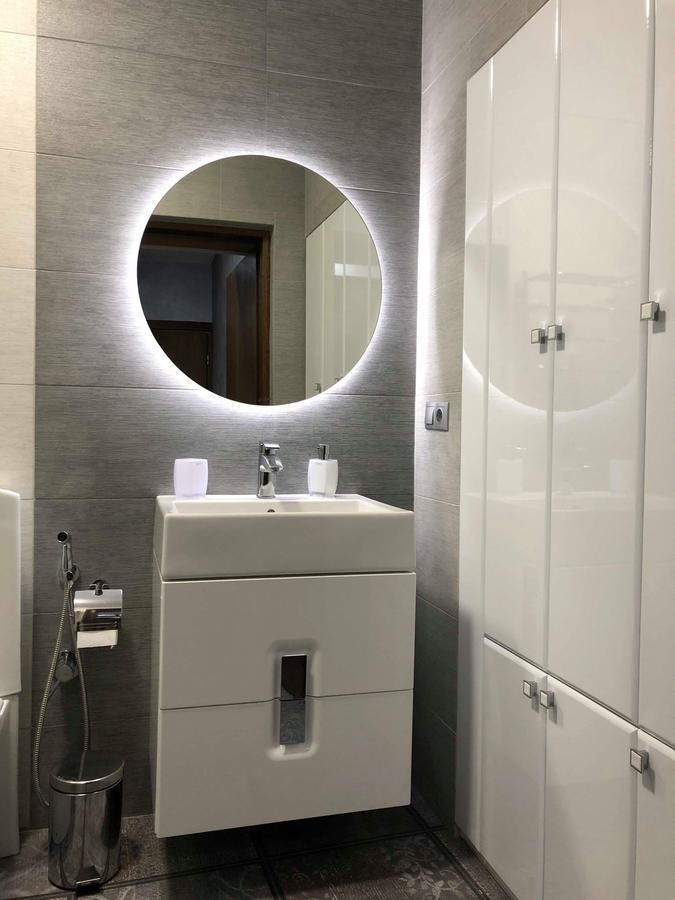 Lux Apartment Ruska Lviv Luaran gambar