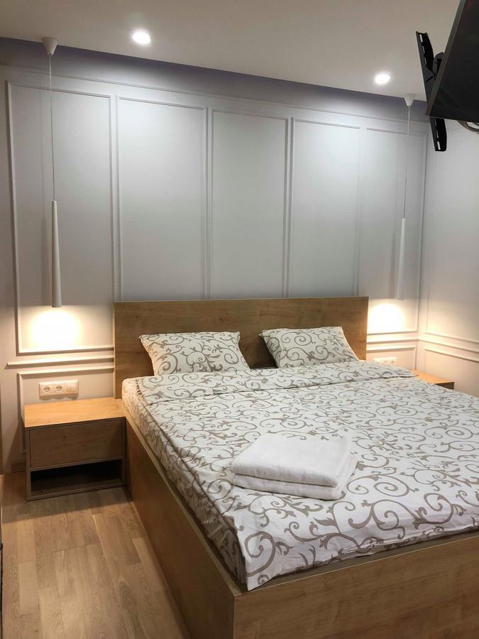 Lux Apartment Ruska Lviv Luaran gambar